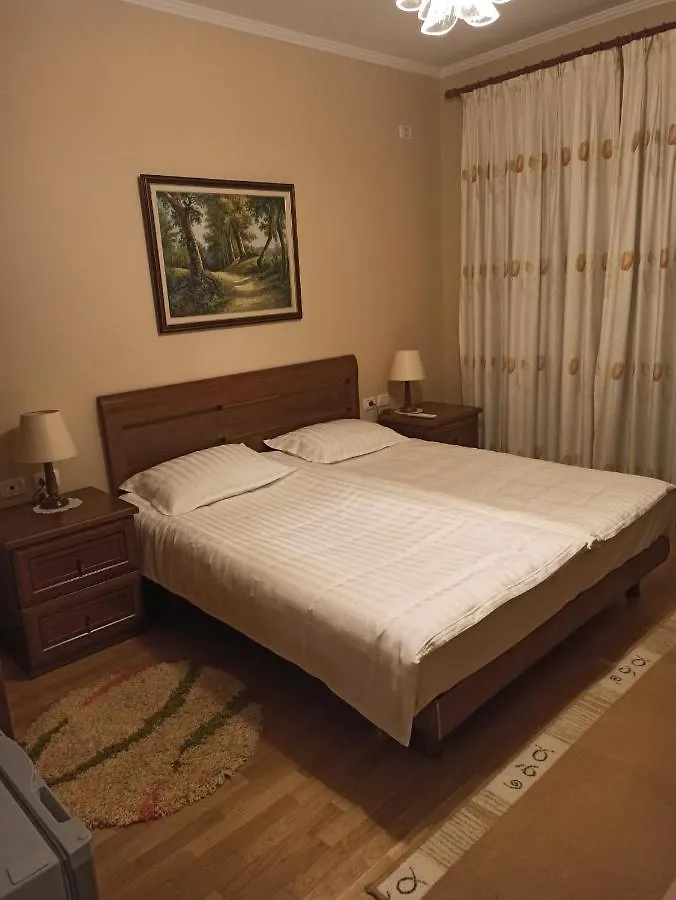 Home Sweet Rental 地拉那